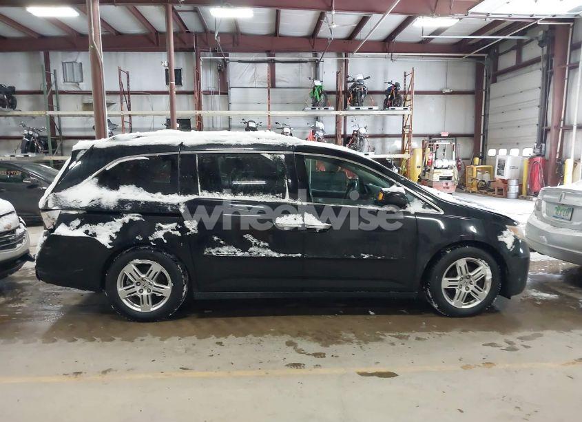 Photo 13 of 2011 Honda Odyssey TOURING/TOURING ELITE (VIN 5FNRL5H91BB055866)