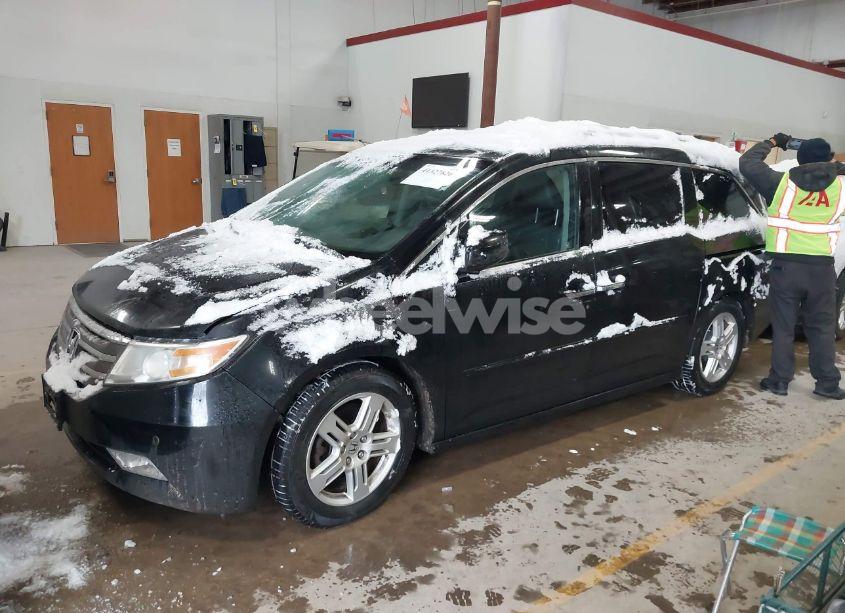 Photo 2 of 2011 Honda Odyssey TOURING/TOURING ELITE (VIN 5FNRL5H91BB055866)