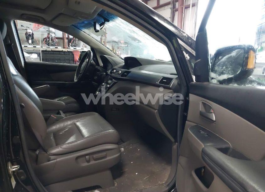 Photo 5 of 2011 Honda Odyssey TOURING/TOURING ELITE (VIN 5FNRL5H91BB055866)