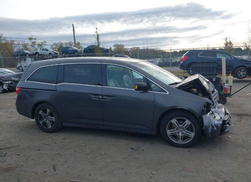 Photo 13 of 2011 Honda Odyssey TOURING/TOURING ELITE (VIN 5FNRL5H91BB058881)