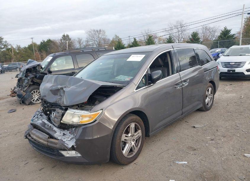 Photo 2 of 2011 Honda Odyssey TOURING/TOURING ELITE (VIN 5FNRL5H91BB058881)