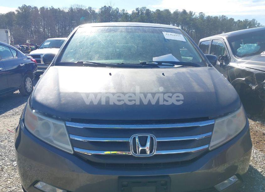 Photo 12 of 2011 Honda Odyssey TOURING/TOURING ELITE (VIN 5FNRL5H91BB102376)