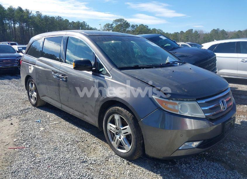 Photo 13 of 2011 Honda Odyssey TOURING/TOURING ELITE (VIN 5FNRL5H91BB102376)