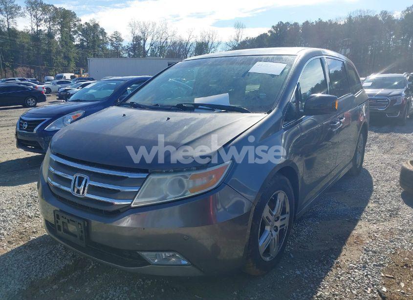 Photo 2 of 2011 Honda Odyssey TOURING/TOURING ELITE (VIN 5FNRL5H91BB102376)