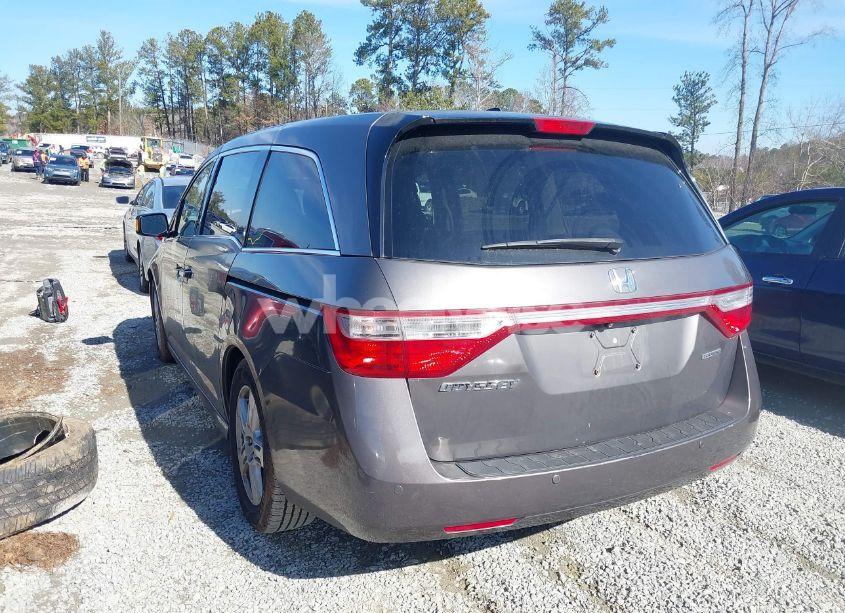 Photo 3 of 2011 Honda Odyssey TOURING/TOURING ELITE (VIN 5FNRL5H91BB102376)