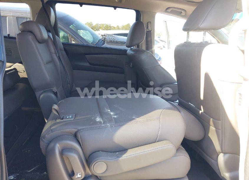 Photo 8 of 2011 Honda Odyssey TOURING/TOURING ELITE (VIN 5FNRL5H91BB102376)