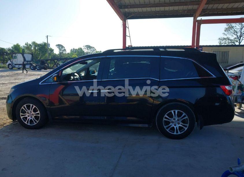 Photo 14 of 2011 Honda Odyssey TOURING/TOURING ELITE (VIN 5FNRL5H91BB104905)