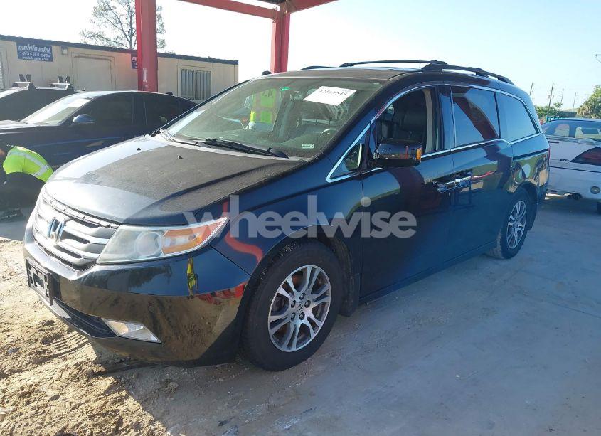 Photo 2 of 2011 Honda Odyssey TOURING/TOURING ELITE (VIN 5FNRL5H91BB104905)