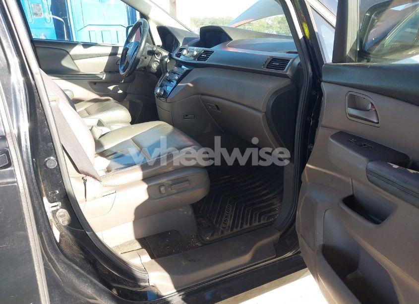 Photo 5 of 2011 Honda Odyssey TOURING/TOURING ELITE (VIN 5FNRL5H91BB104905)