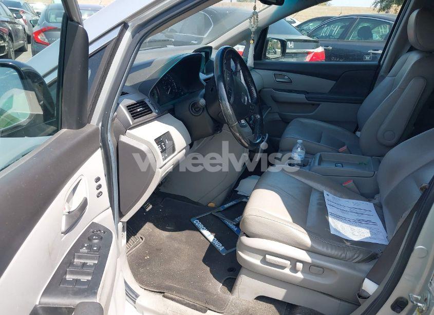 Photo 5 of 2012 Honda Odyssey TOURING/TOURING ELITE (VIN 5FNRL5H91CB004546)