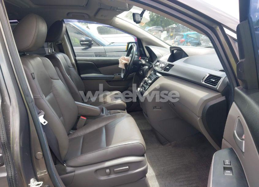 Photo 5 of 2013 Honda Odyssey TOURING/TOURING ELITE (VIN 5FNRL5H91DB025219)