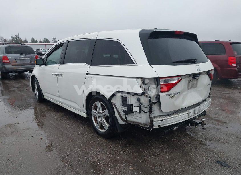 Photo 3 of 2013 Honda Odyssey TOURING/TOURING ELITE (VIN 5FNRL5H91DB054705)