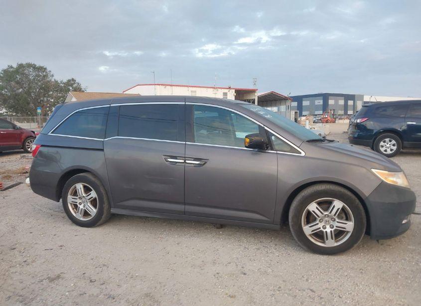 Photo 13 of 2013 Honda Odyssey TOURING/TOURING ELITE (VIN 5FNRL5H91DB078681)