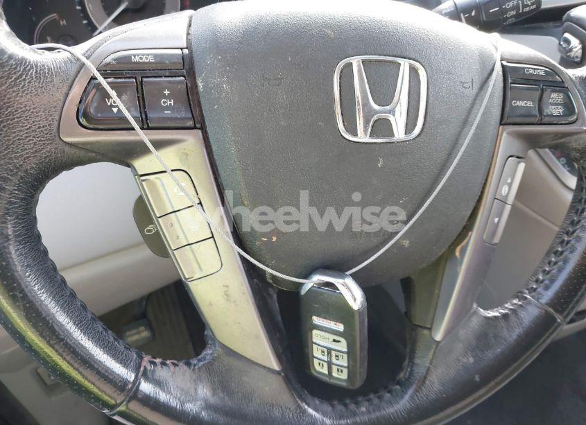 Photo 11 of 2014 Honda Odyssey TOURING/TOURING ELITE (VIN 5FNRL5H91EB094364)