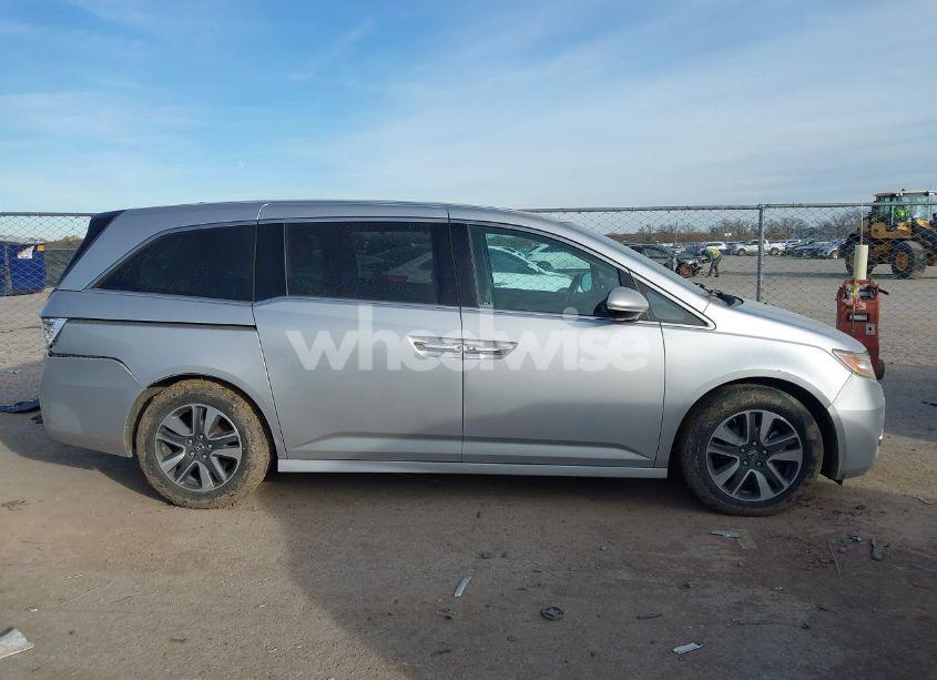 Photo 13 of 2014 Honda Odyssey TOURING/TOURING ELITE (VIN 5FNRL5H91EB094364)