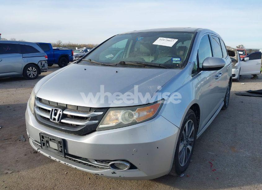 Photo 2 of 2014 Honda Odyssey TOURING/TOURING ELITE (VIN 5FNRL5H91EB094364)