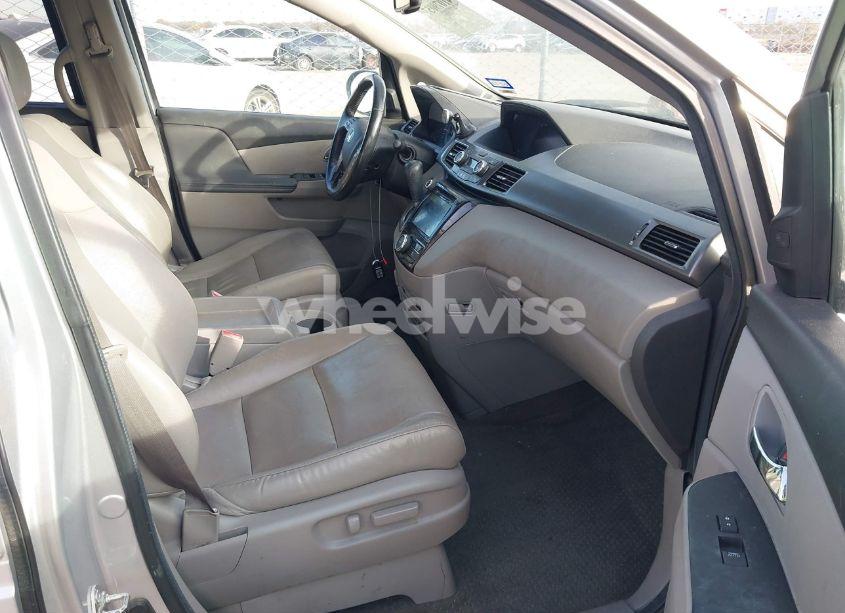 Photo 5 of 2014 Honda Odyssey TOURING/TOURING ELITE (VIN 5FNRL5H91EB094364)