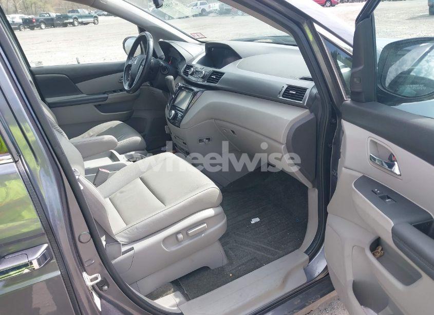 Photo 5 of 2014 Honda Odyssey TOURING/TOURING ELITE (VIN 5FNRL5H91EB110532)