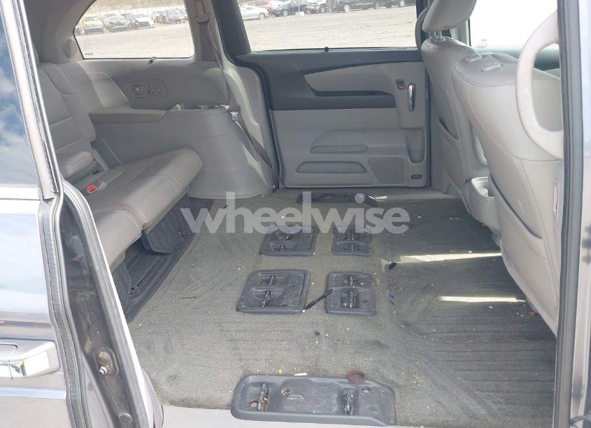 Photo 8 of 2014 Honda Odyssey TOURING/TOURING ELITE (VIN 5FNRL5H91EB110532)