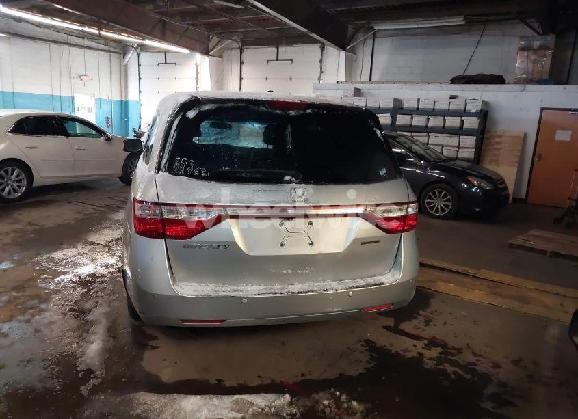 Photo 16 of 2011 Honda Odyssey TOURING/TOURING ELITE (VIN 5FNRL5H92BB005686)