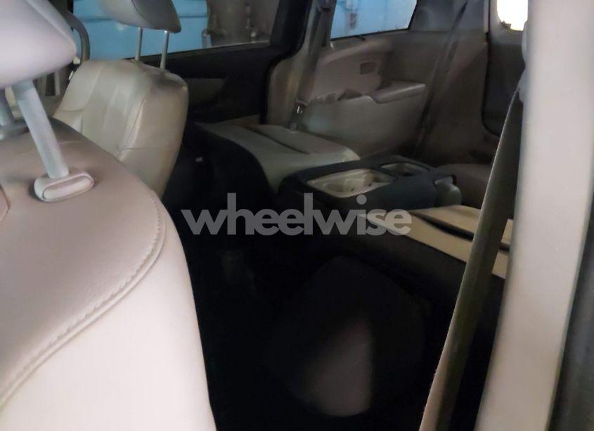 Photo 8 of 2011 Honda Odyssey TOURING/TOURING ELITE (VIN 5FNRL5H92BB005686)