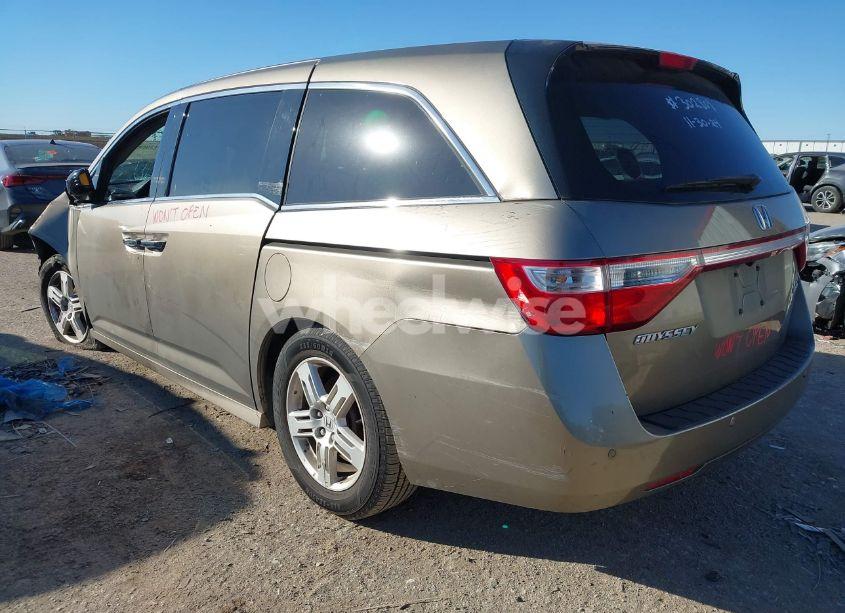 Photo 3 of 2011 Honda Odyssey TOURING/TOURING ELITE (VIN 5FNRL5H92BB024920)