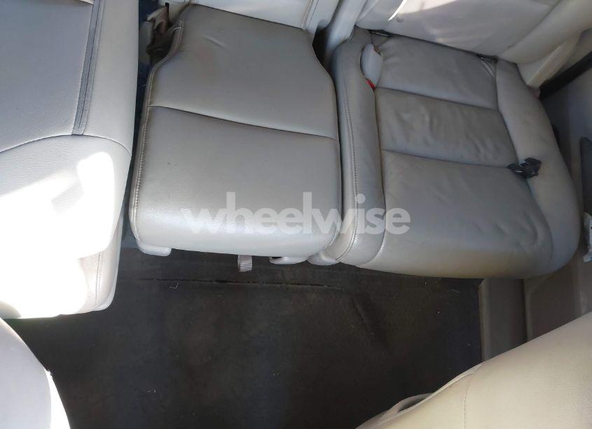 Photo 8 of 2011 Honda Odyssey TOURING/TOURING ELITE (VIN 5FNRL5H92BB024920)