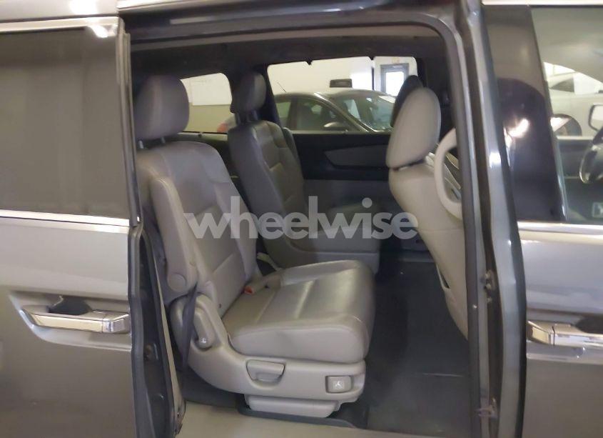 Photo 8 of 2011 Honda Odyssey TOURING/TOURING ELITE (VIN 5FNRL5H92BB031205)