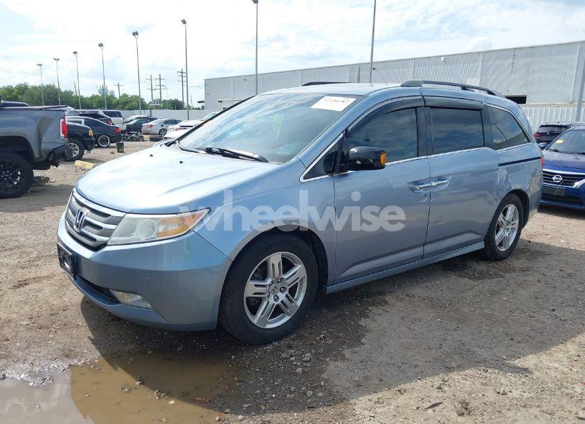 Photo 2 of 2011 Honda Odyssey TOURING/TOURING ELITE (VIN 5FNRL5H92BB033245)