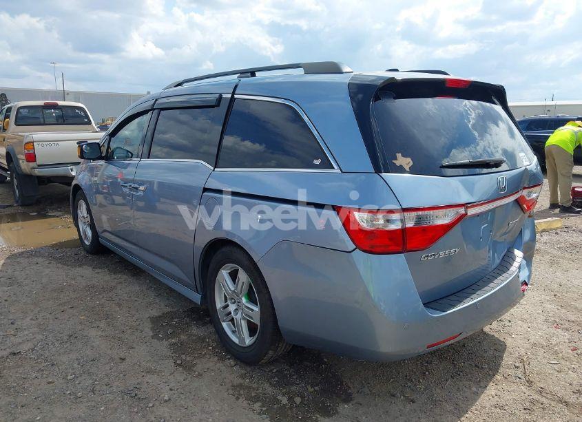 Photo 3 of 2011 Honda Odyssey TOURING/TOURING ELITE (VIN 5FNRL5H92BB033245)