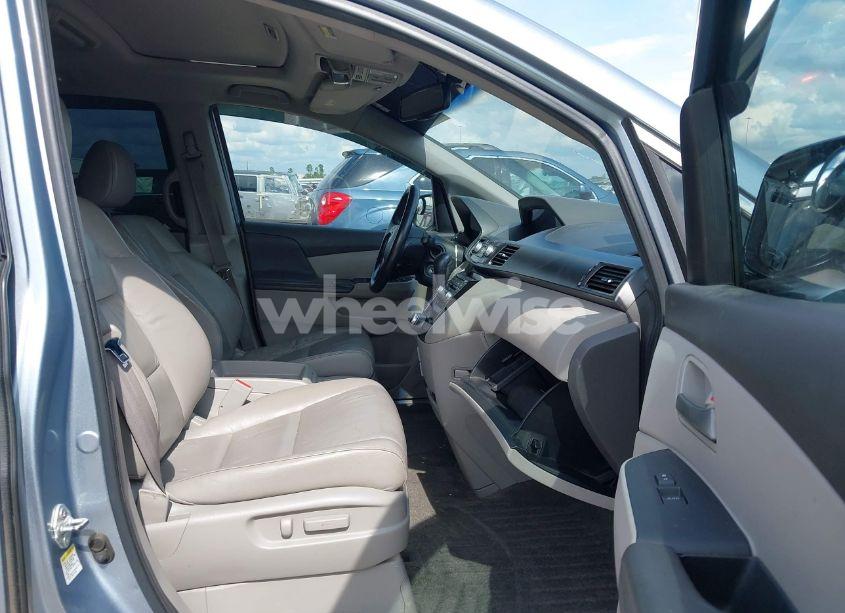 Photo 5 of 2011 Honda Odyssey TOURING/TOURING ELITE (VIN 5FNRL5H92BB033245)