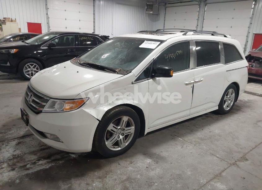 Photo 2 of 2012 Honda Odyssey TOURING/TOURING ELITE (VIN 5FNRL5H92CB013885)
