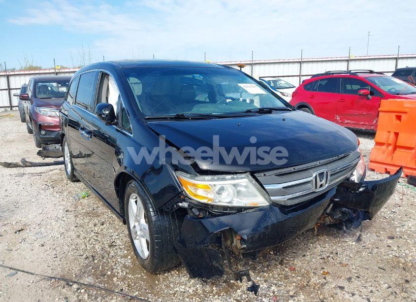 2013 Honda Odyssey TOURING/TOURING ELITE (VIN 5FNRL5H92DB018876) main photo