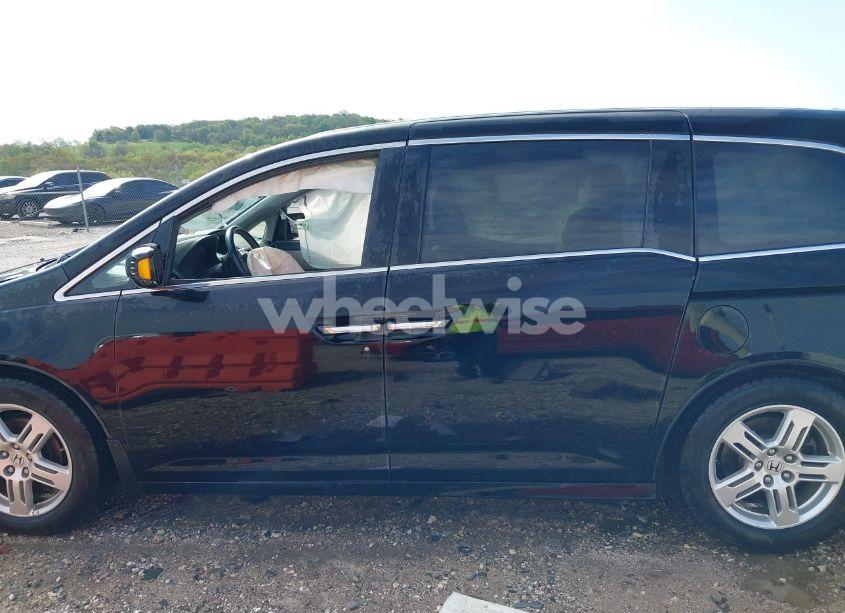 Photo 15 of 2013 Honda Odyssey TOURING/TOURING ELITE (VIN 5FNRL5H92DB018876)