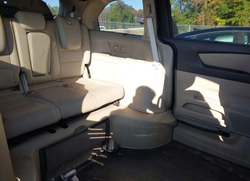 Photo 8 of 2013 Honda Odyssey TOURING/TOURING ELITE (VIN 5FNRL5H92DB048752)