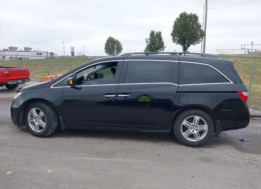 Photo 14 of 2013 Honda Odyssey TOURING/TOURING ELITE (VIN 5FNRL5H92DB066264)
