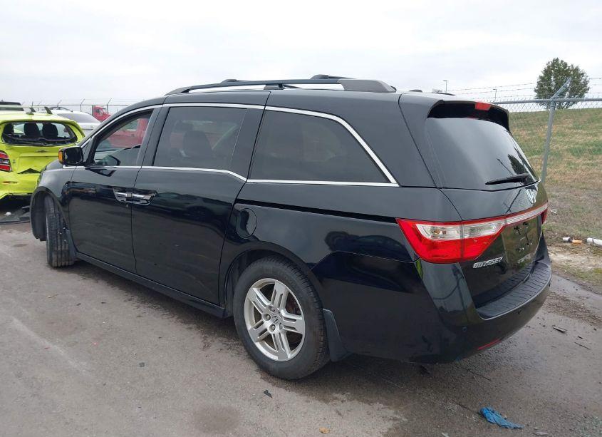 Photo 3 of 2013 Honda Odyssey TOURING/TOURING ELITE (VIN 5FNRL5H92DB066264)
