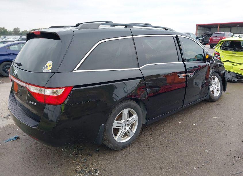 Photo 4 of 2013 Honda Odyssey TOURING/TOURING ELITE (VIN 5FNRL5H92DB066264)