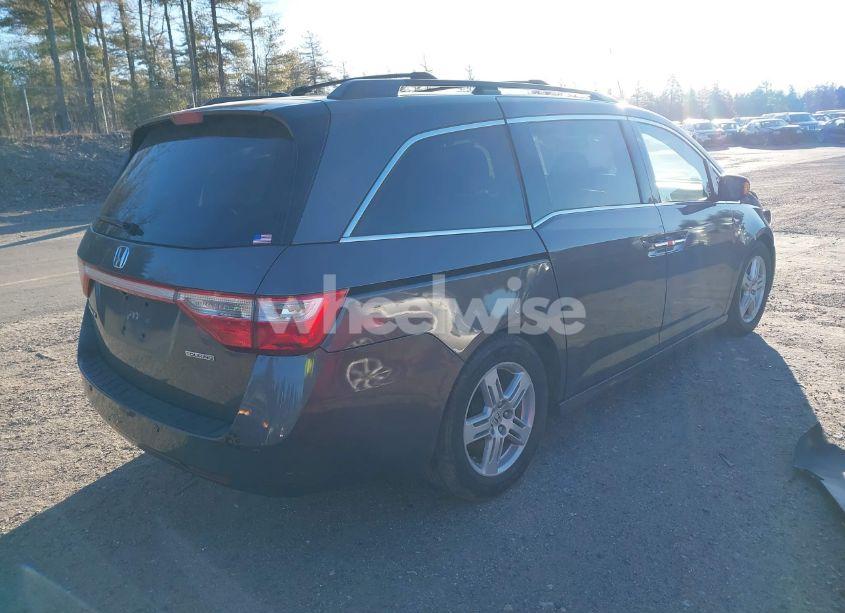 Photo 4 of 2013 Honda Odyssey TOURING/TOURING ELITE (VIN 5FNRL5H92DB071464)