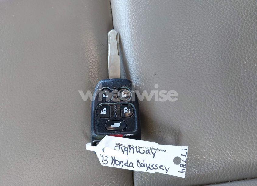 Photo 11 of 2013 Honda Odyssey TOURING/TOURING ELITE (VIN 5FNRL5H92DB074929)