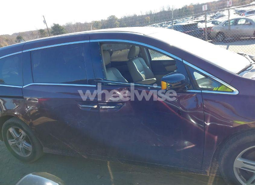 Photo 14 of 2013 Honda Odyssey TOURING/TOURING ELITE (VIN 5FNRL5H92DB074929)