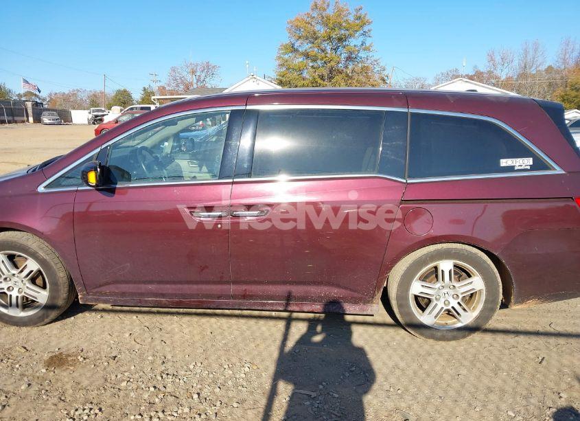 Photo 15 of 2013 Honda Odyssey TOURING/TOURING ELITE (VIN 5FNRL5H92DB074929)
