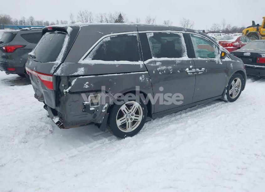 Photo 4 of 2013 Honda Odyssey TOURING/TOURING ELITE (VIN 5FNRL5H92DB087728)