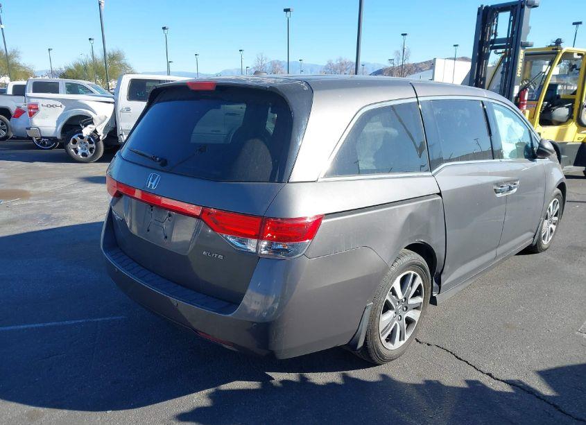 Photo 4 of 2014 Honda Odyssey TOURING/TOURING ELITE (VIN 5FNRL5H92EB093207)