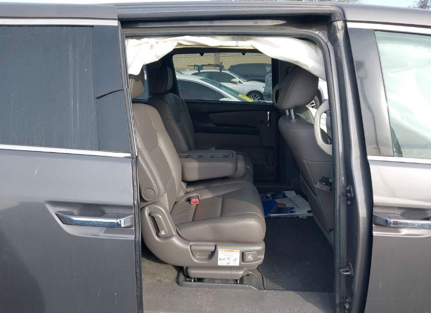 Photo 8 of 2014 Honda Odyssey TOURING/TOURING ELITE (VIN 5FNRL5H92EB093207)
