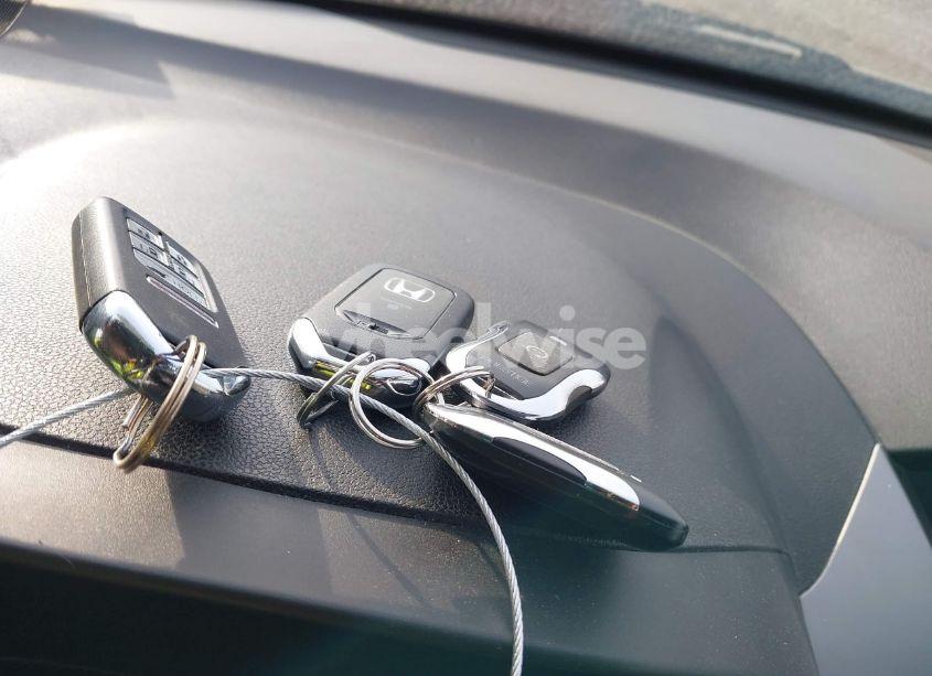 Photo 11 of 2016 Honda Odyssey TOURING/TOURING ELITE (VIN 5FNRL5H92GB045824)