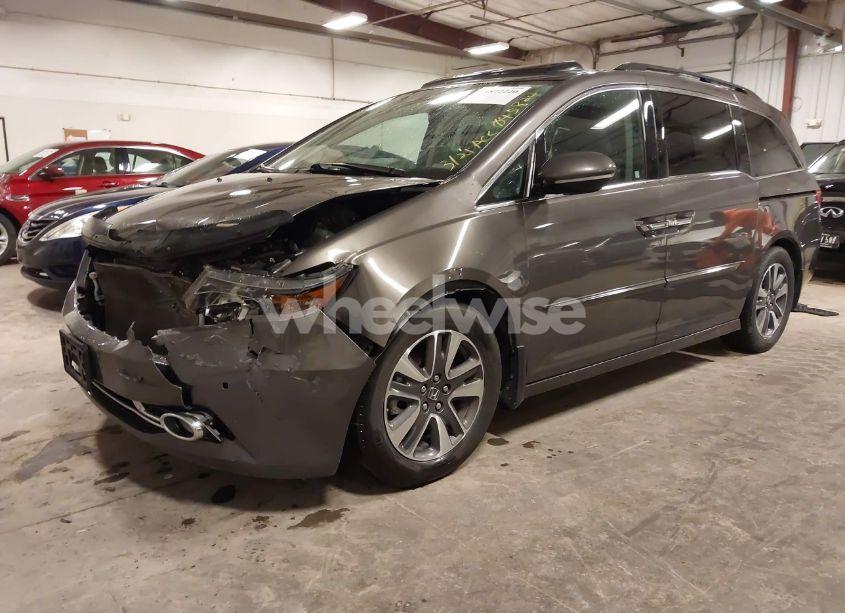 Photo 2 of 2016 Honda Odyssey TOURING/TOURING ELITE (VIN 5FNRL5H92GB045824)