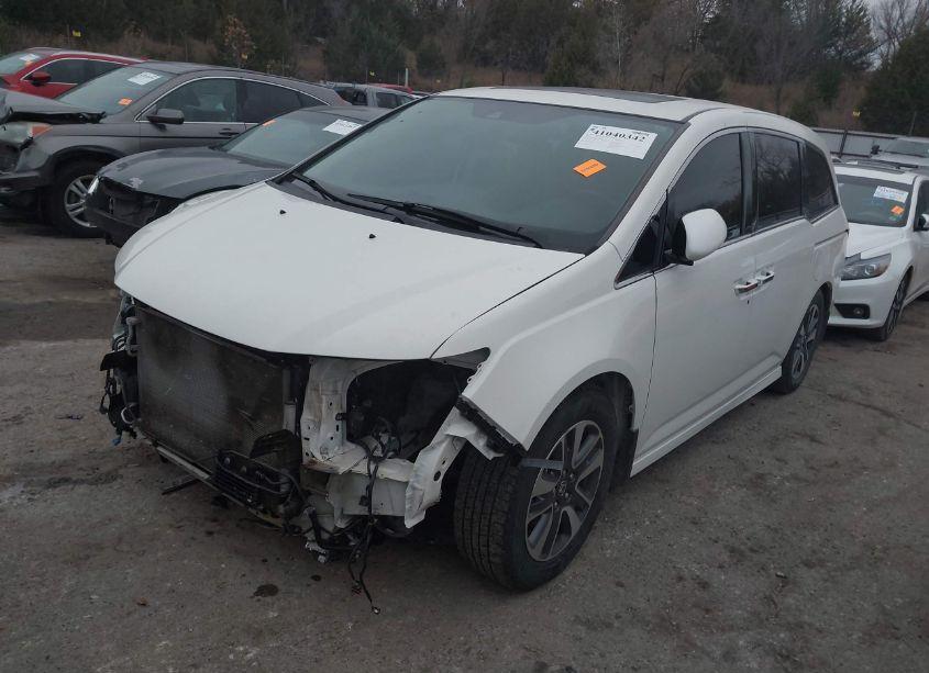 Photo 2 of 2016 Honda Odyssey TOURING/TOURING ELITE (VIN 5FNRL5H92GB085059)