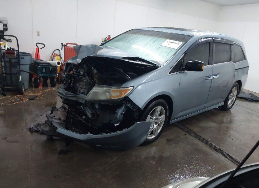 Photo 2 of 2011 Honda Odyssey TOURING/TOURING ELITE (VIN 5FNRL5H93BB020441)
