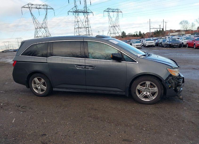Photo 14 of 2011 Honda Odyssey TOURING/TOURING ELITE (VIN 5FNRL5H93BB025378)